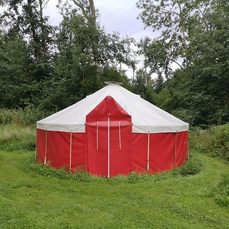 Jurten Im Garten Eden Bub Hotel Gutzkow Buitenkant foto