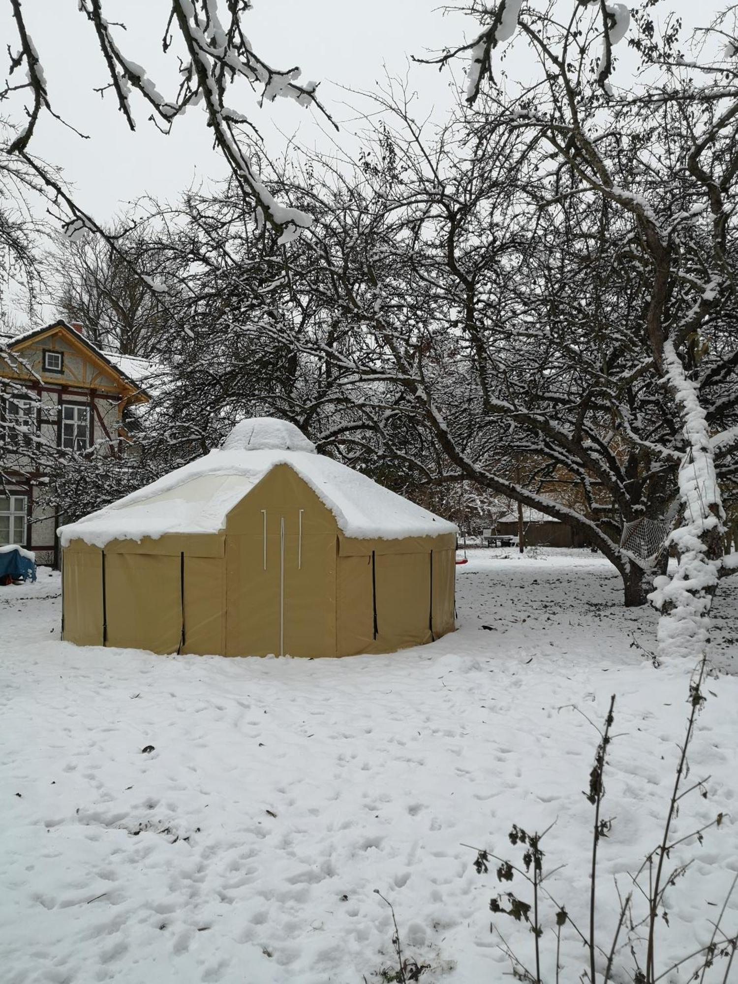 Jurten Im Garten Eden Bub Hotel Gutzkow Buitenkant foto